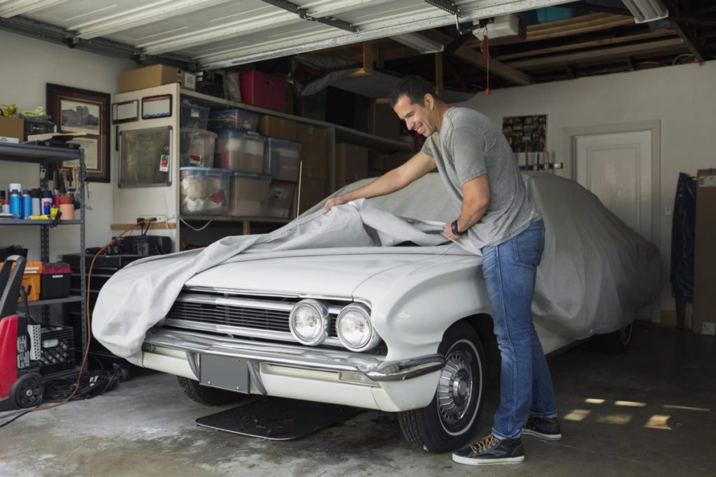 Idle car