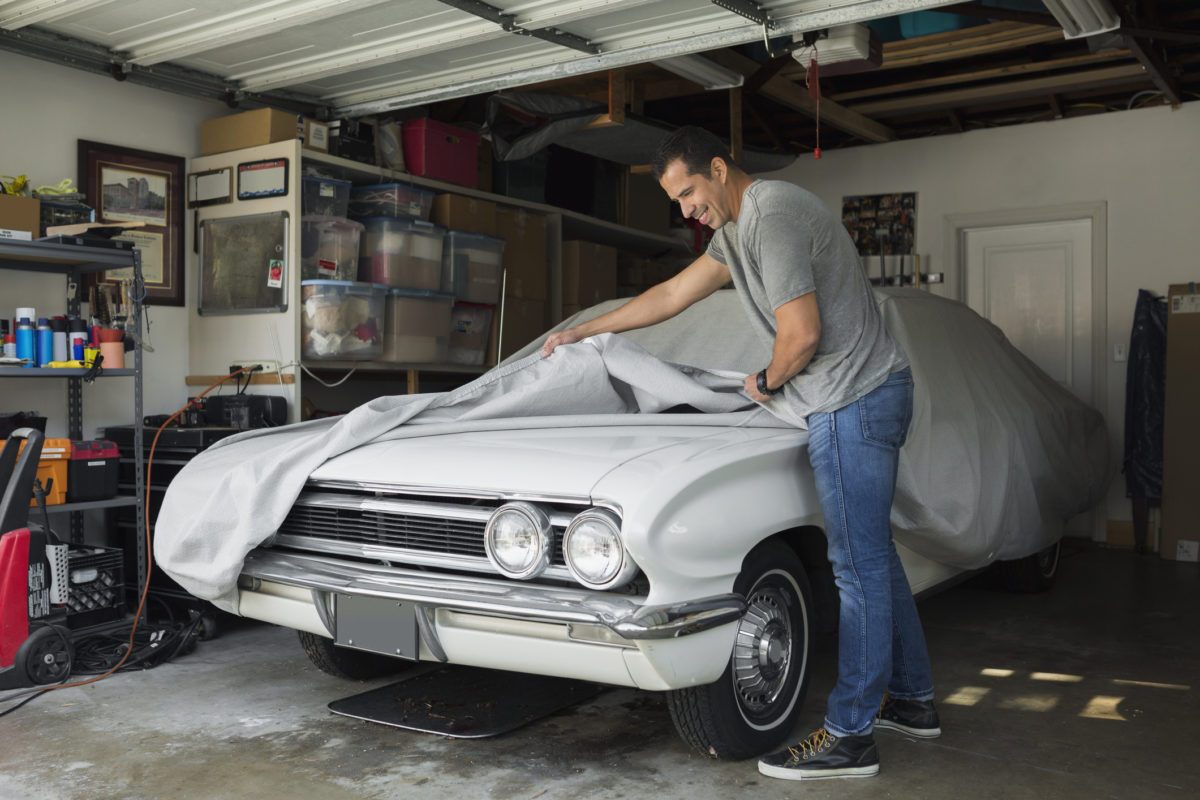 Idle car